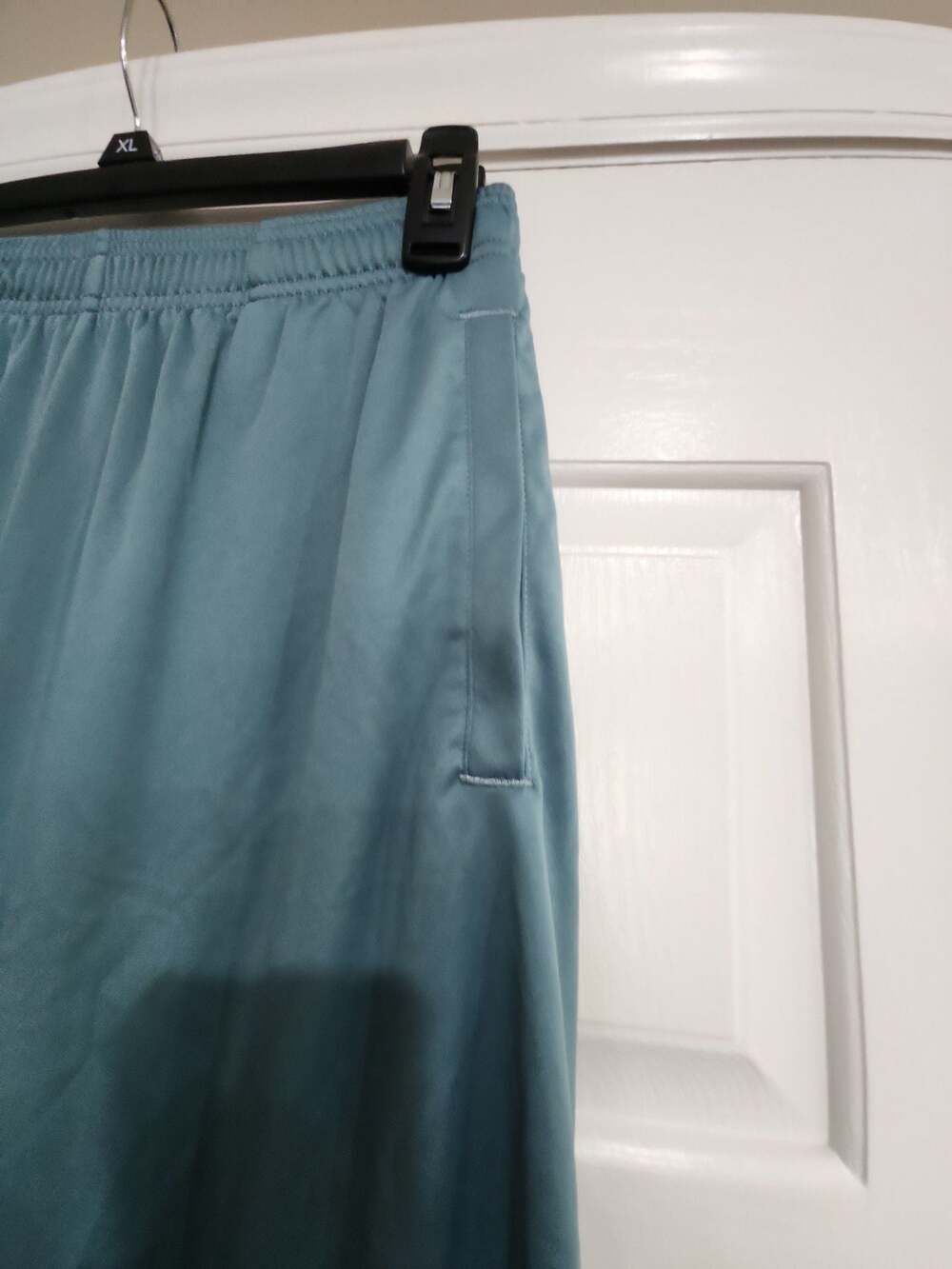 Under Armour Tech Graphic HeatGear Athletic Training Shorts - Picture 5 of 7